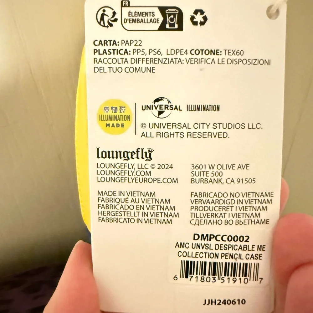 Loungefly Blue & Yellow Minion Face pencil bag - Picture 6 of 7